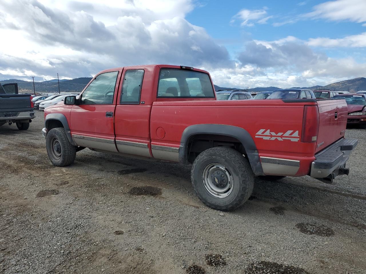 GMC Sierra K2500 Image 6