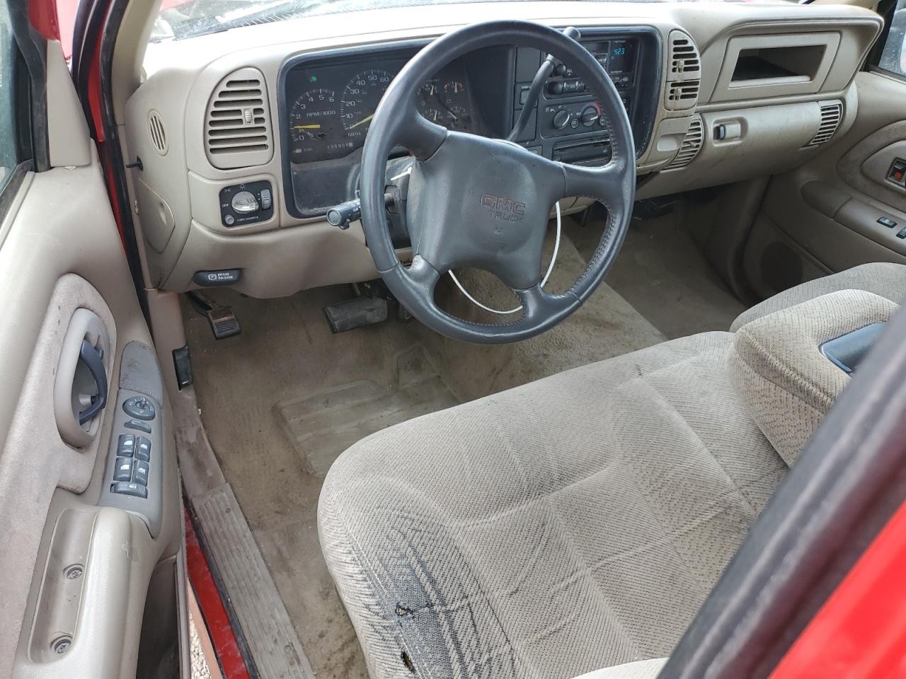 GMC Sierra K2500 Image 5