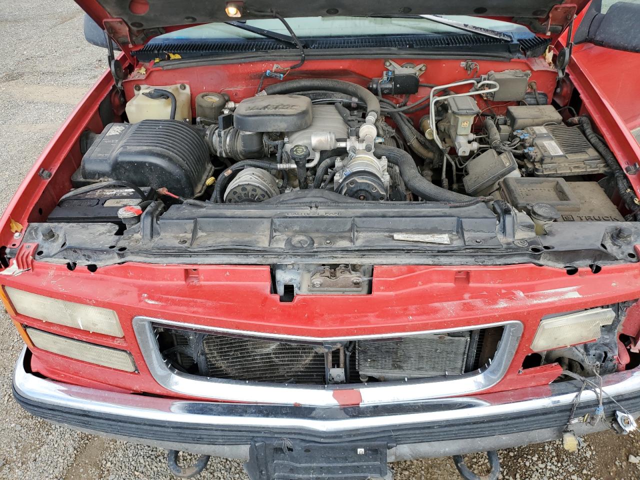 GMC Sierra K2500 Image 10