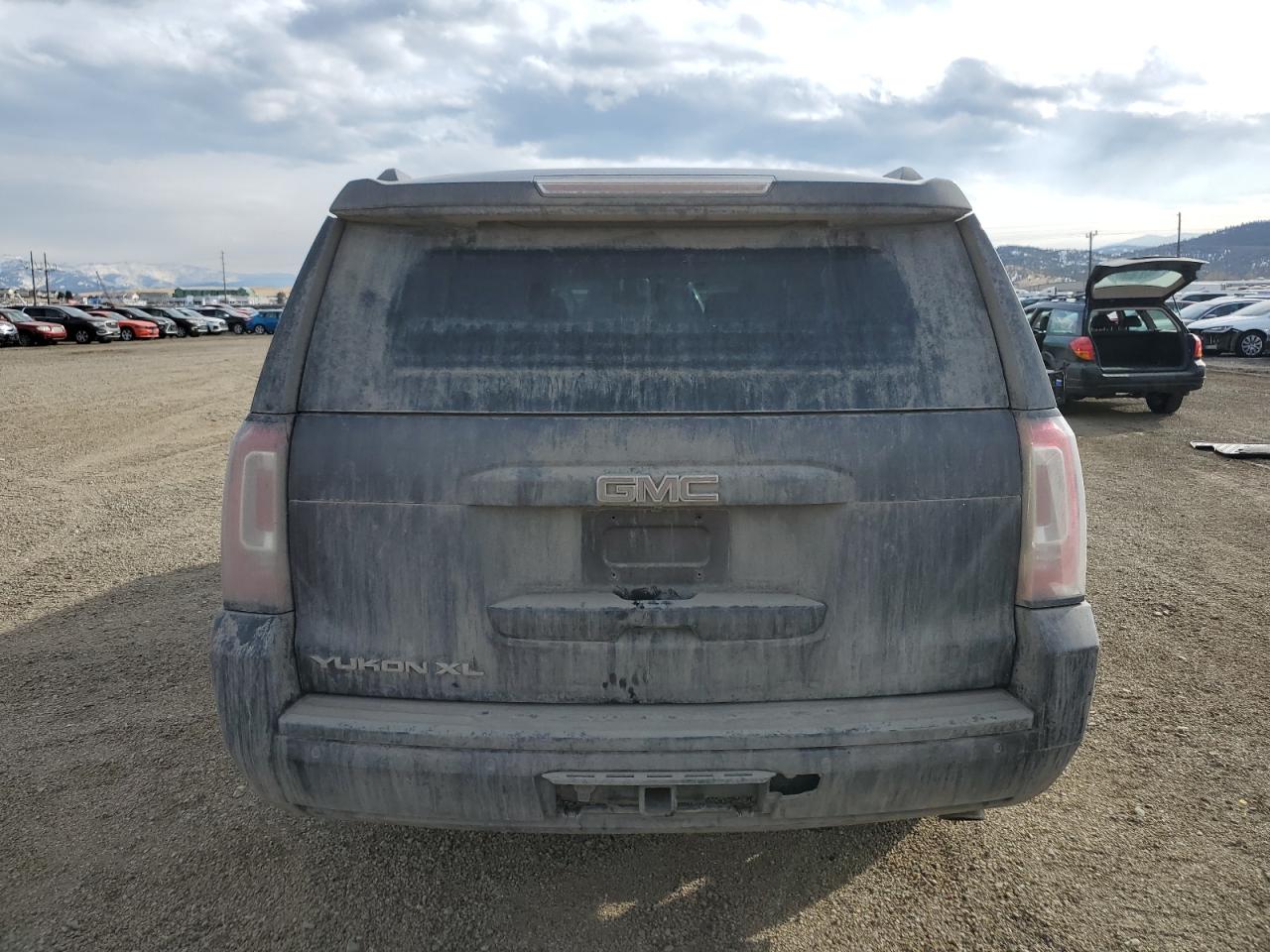 GMC Yukon K1500 Slt Image 13