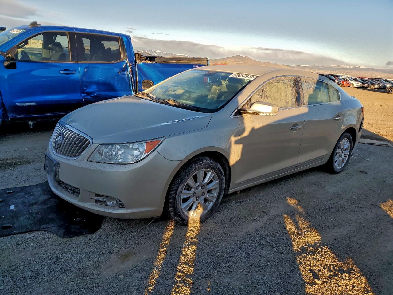 Buick LaCrosse Image 1