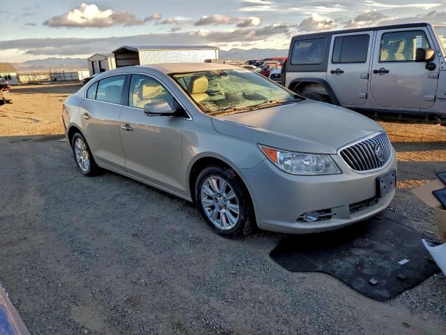 Buick LaCrosse Image 2