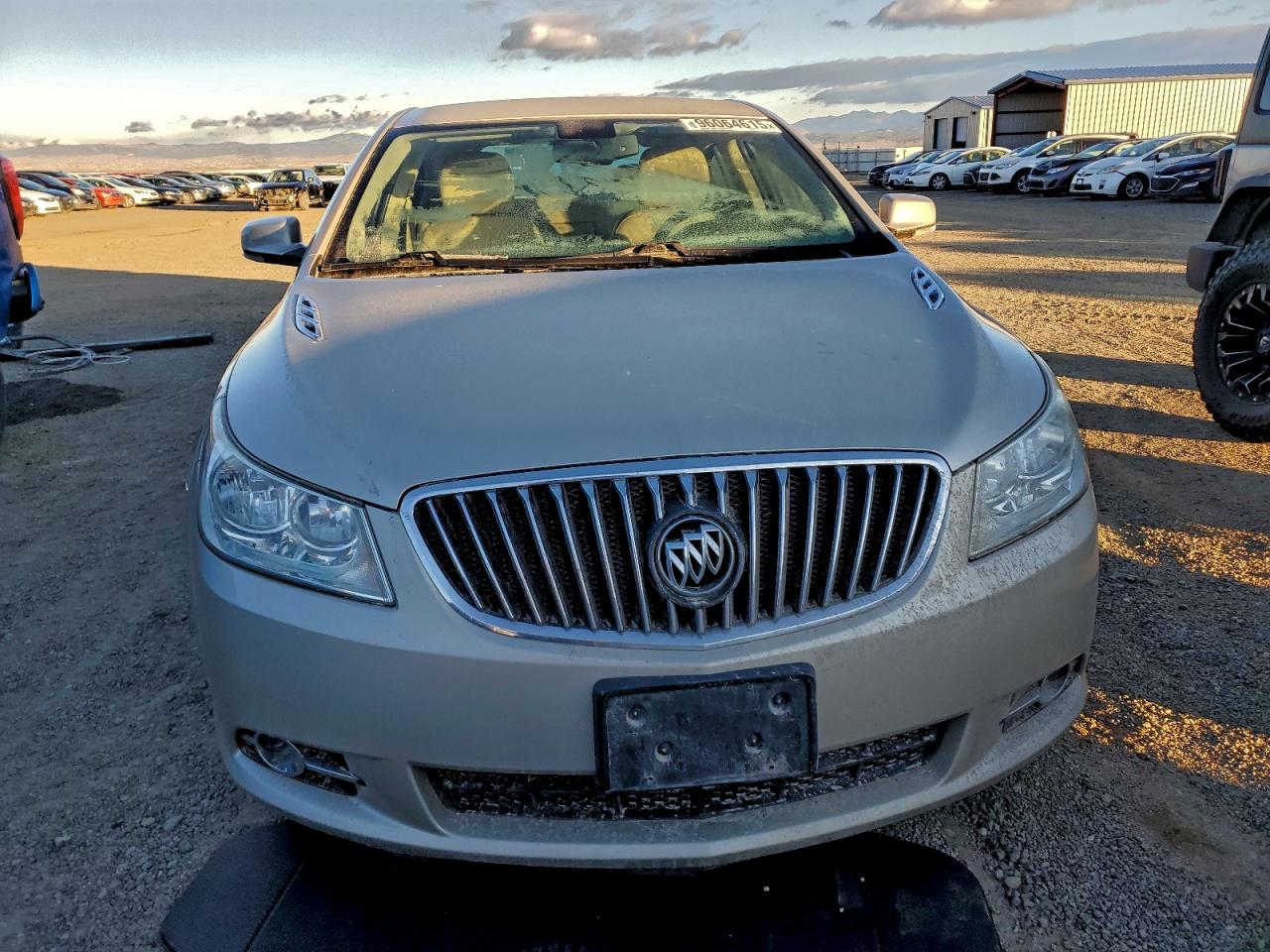 Buick LaCrosse Image 4