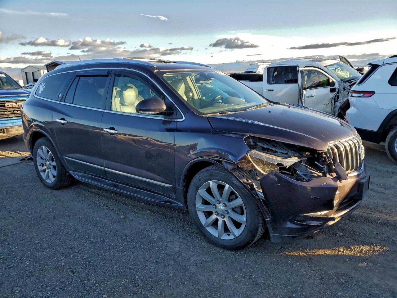 Buick Enclave Image 2