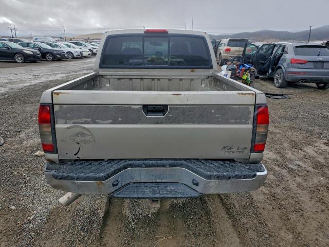 Nissan Frontier Crew Cab Xe Image 2