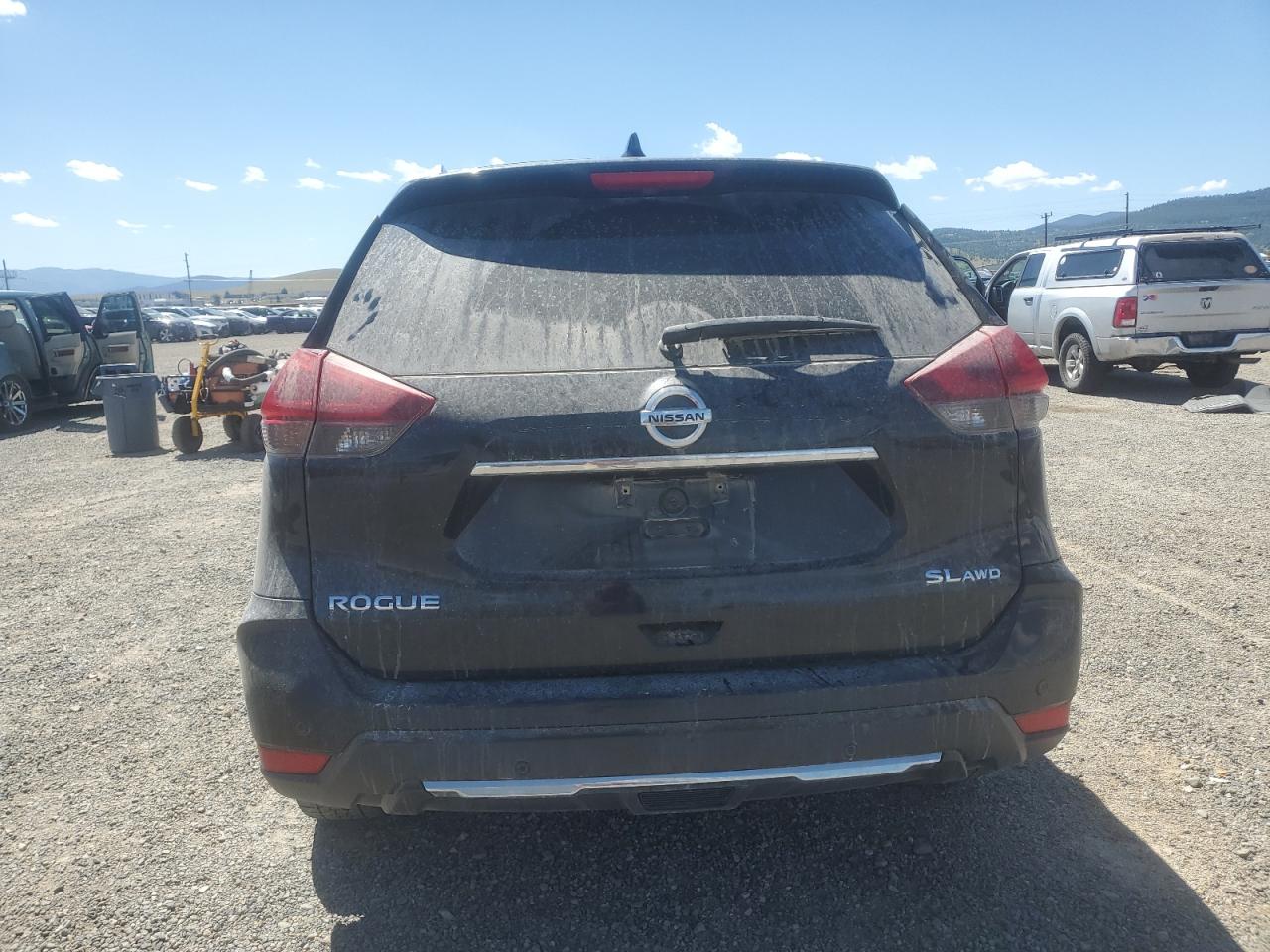 Nissan Rogue S Image 6