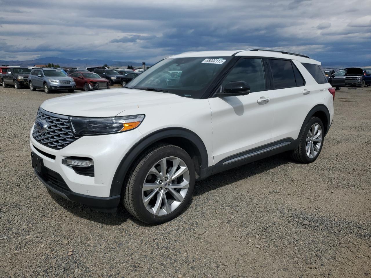 Ford Explorer Platinum Image 1
