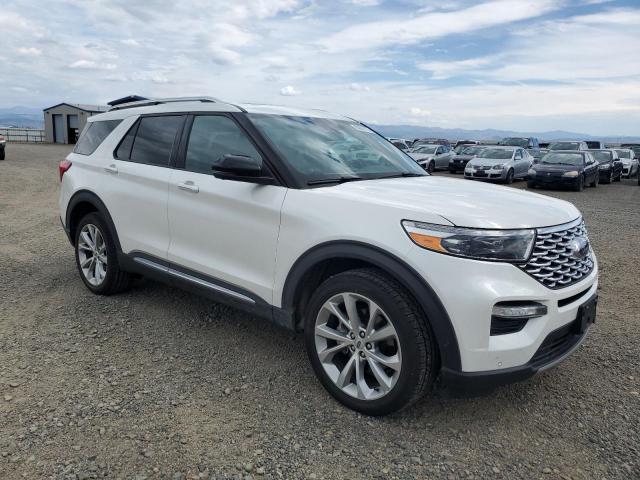 Ford Explorer Platinum Image 9