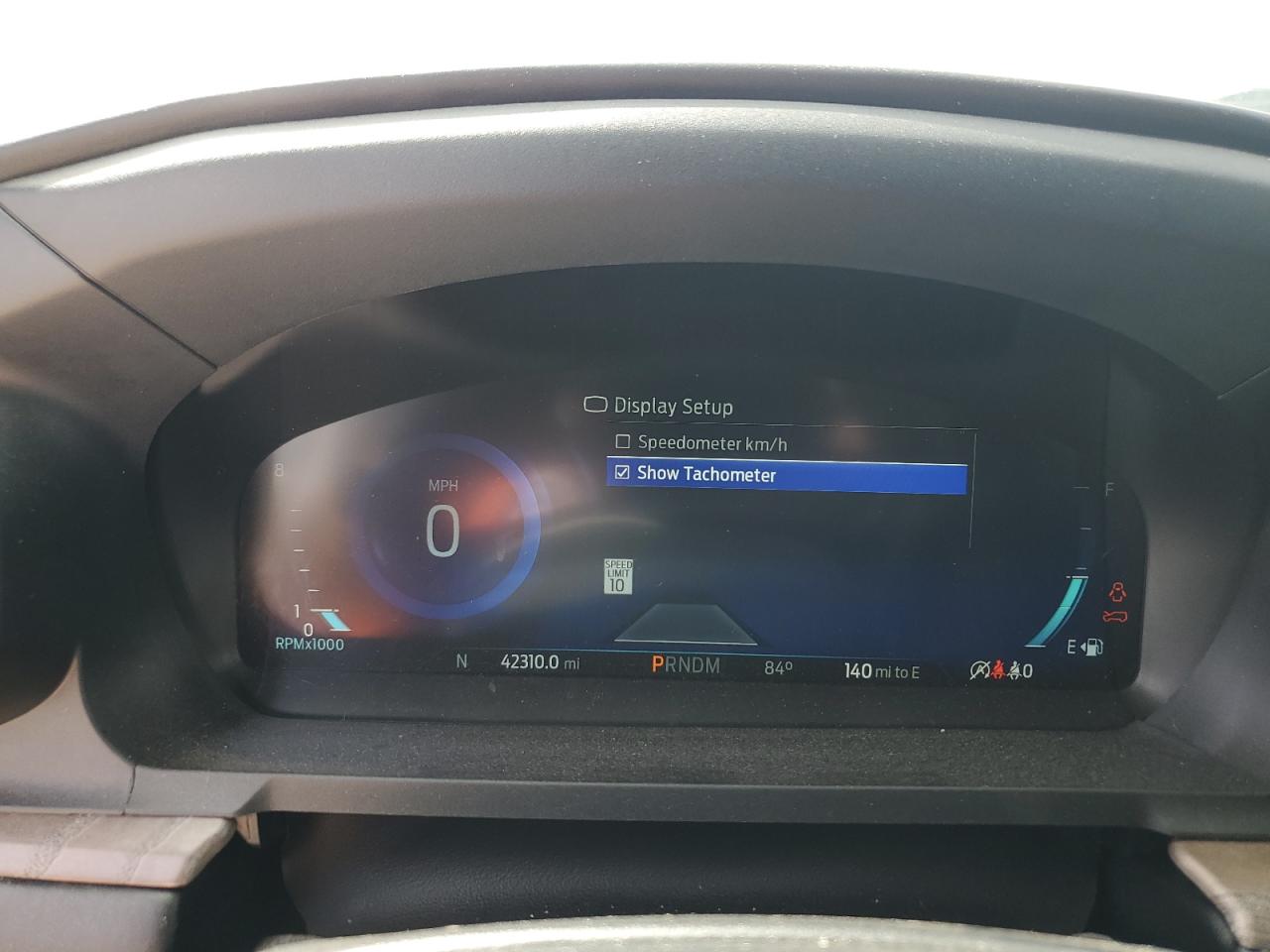 Ford Explorer Platinum Image 7