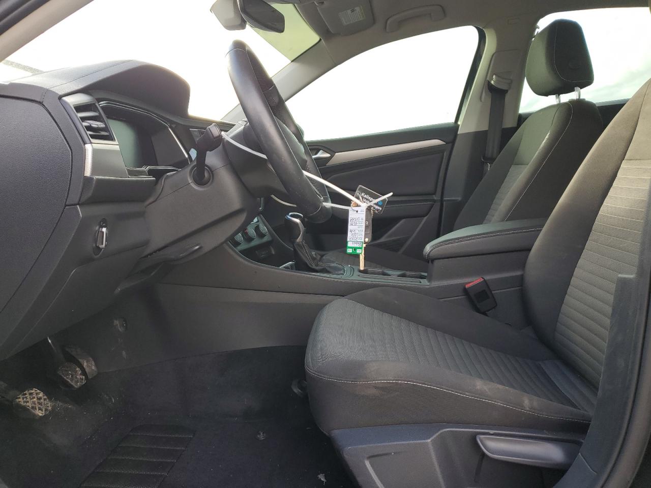 Volkswagen Jetta S Image 4