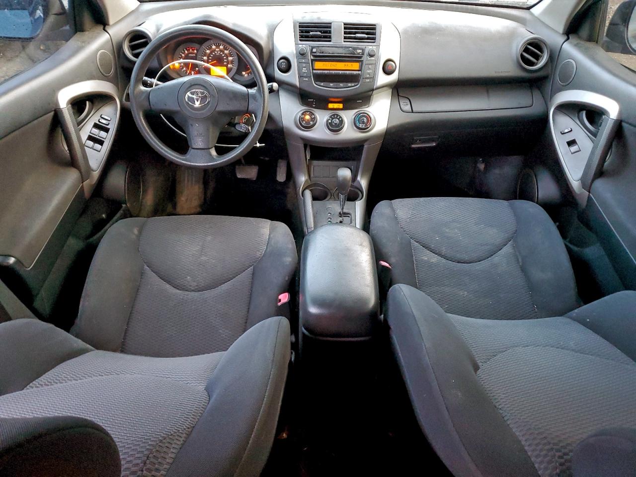 Toyota RAV4 Sport Image 5