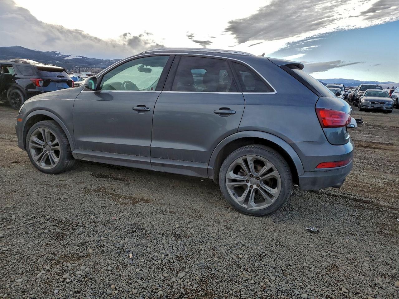 Audi Q3 Premium Plus Image 2