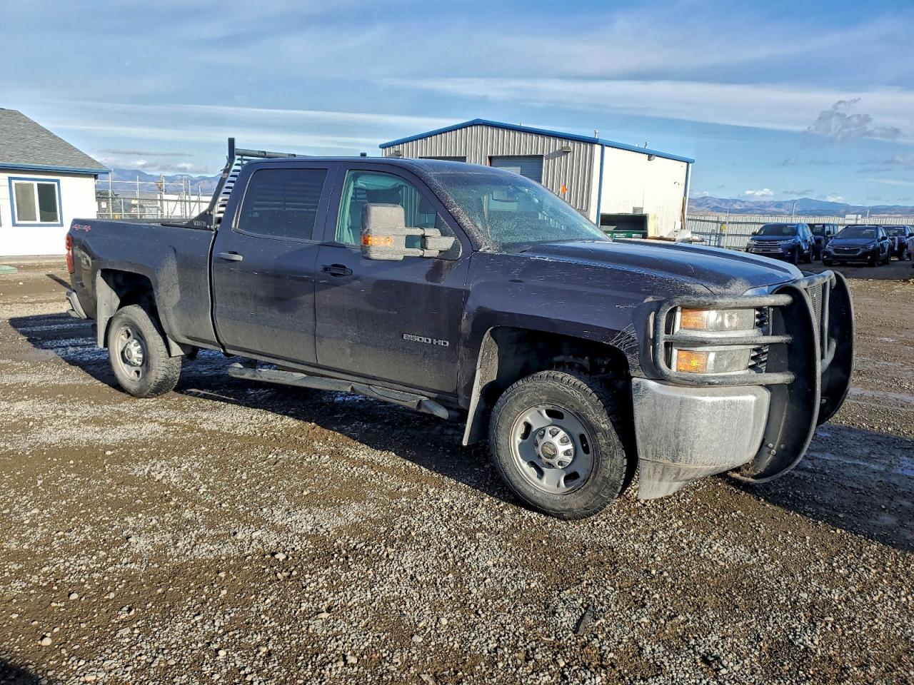Chevrolet Silverado K2500 Heavy Duty Image 12
