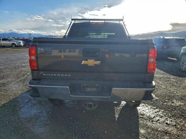 Chevrolet Silverado K2500 Heavy Duty Image 7