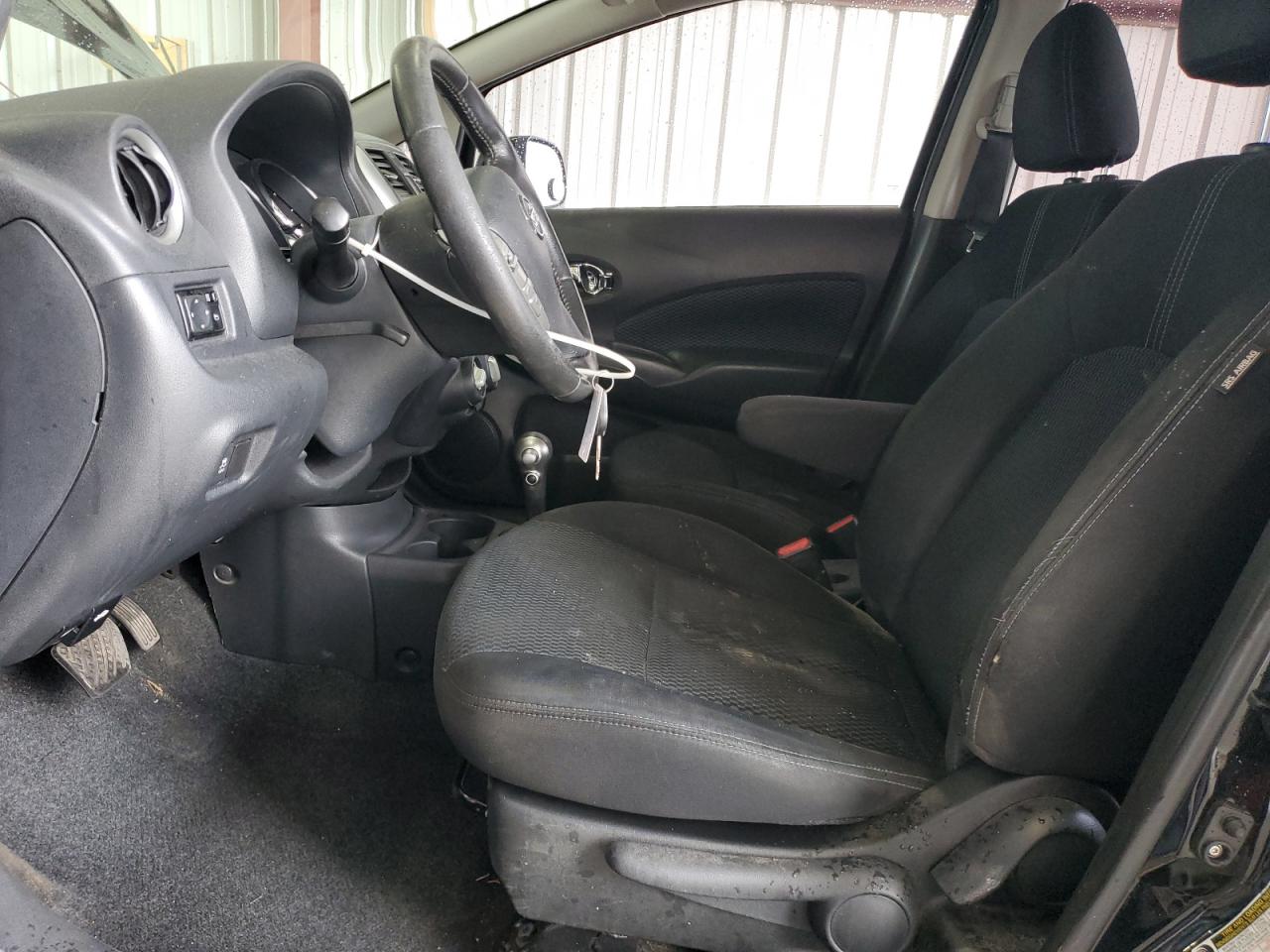 Nissan Versa S Image 13