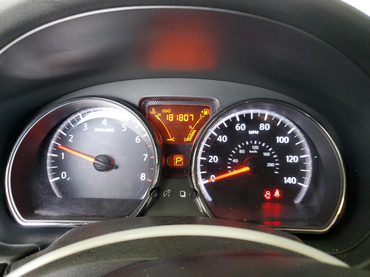 Nissan Versa S Image 4