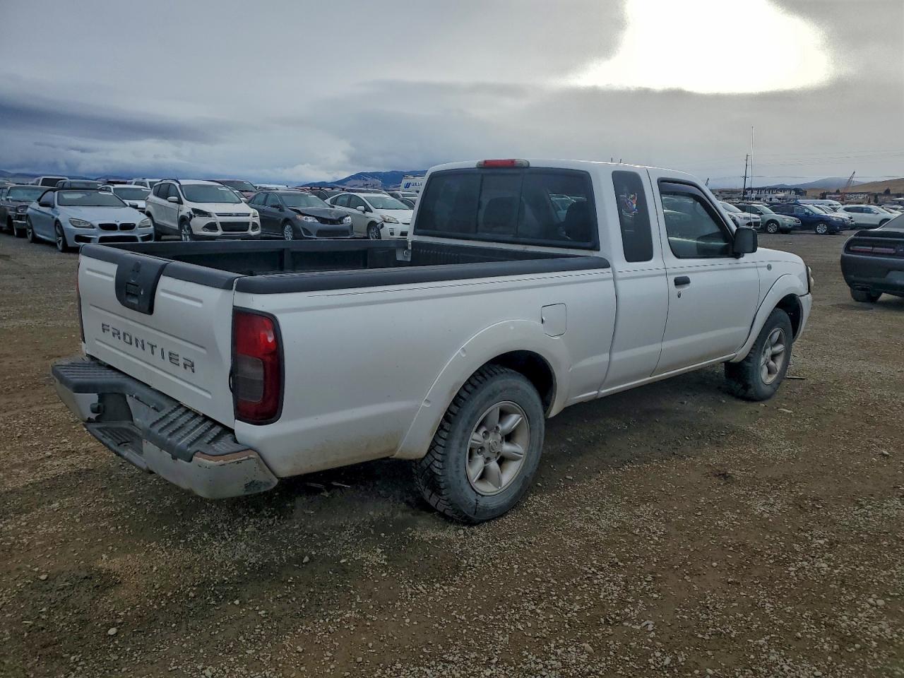 Nissan Frontier King Cab Xe Image 3