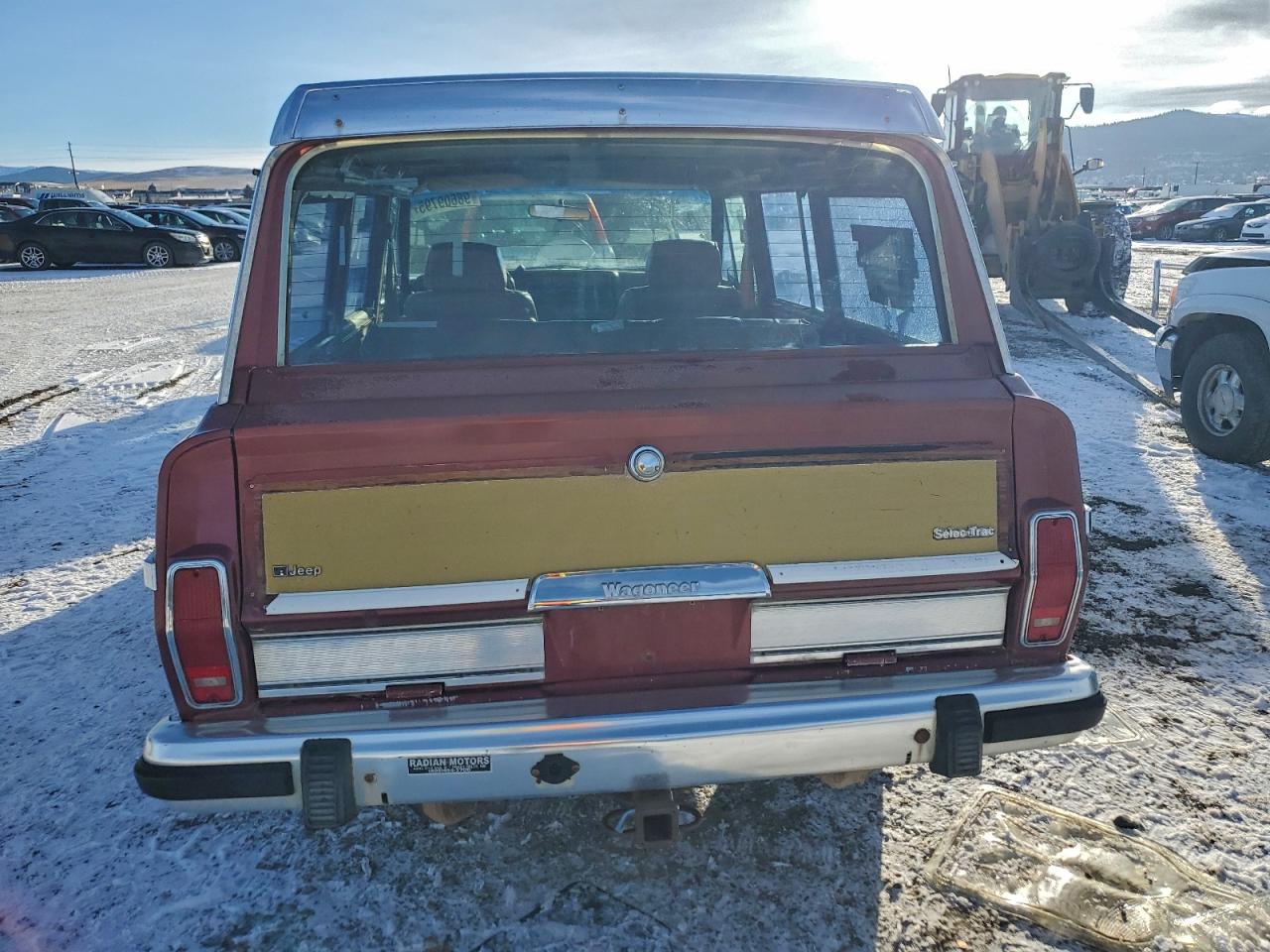 Jeep Grand Wagoneer Image 4