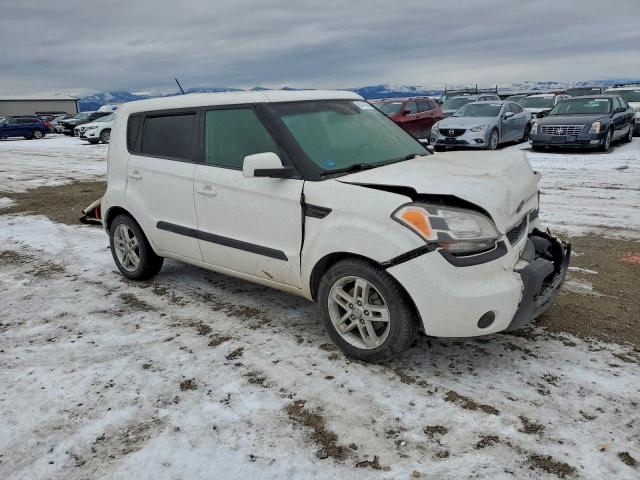 Kia Soul + Image 12