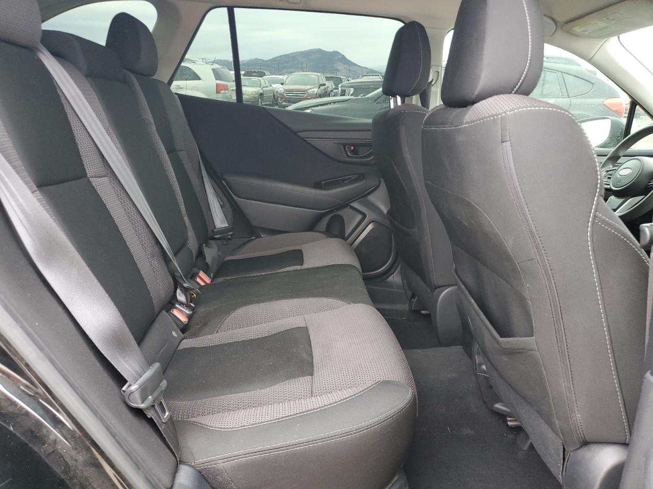 Subaru Legacy Image 5