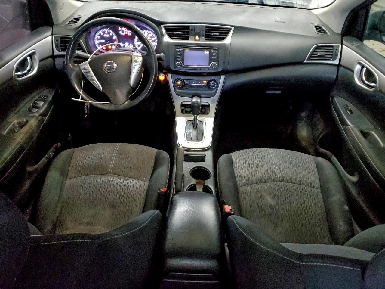 Nissan Sentra S Image 5