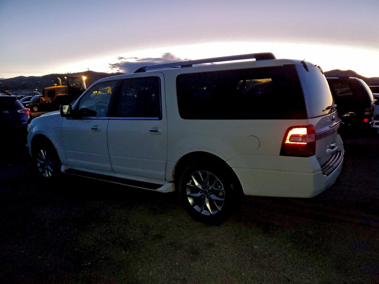 Ford Expedition El Limited Image 9