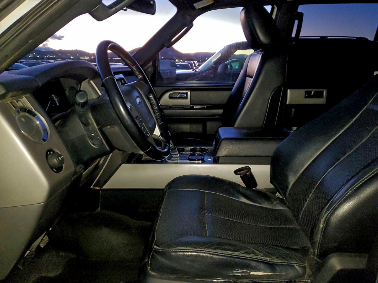 Ford Expedition El Limited Image 6