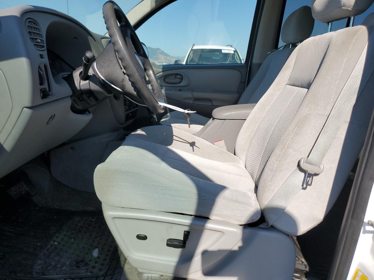 Chevrolet Trailblazer Ls Image 11