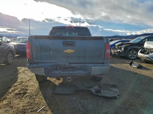 Chevrolet Silverado K1500 Ltz Image 3