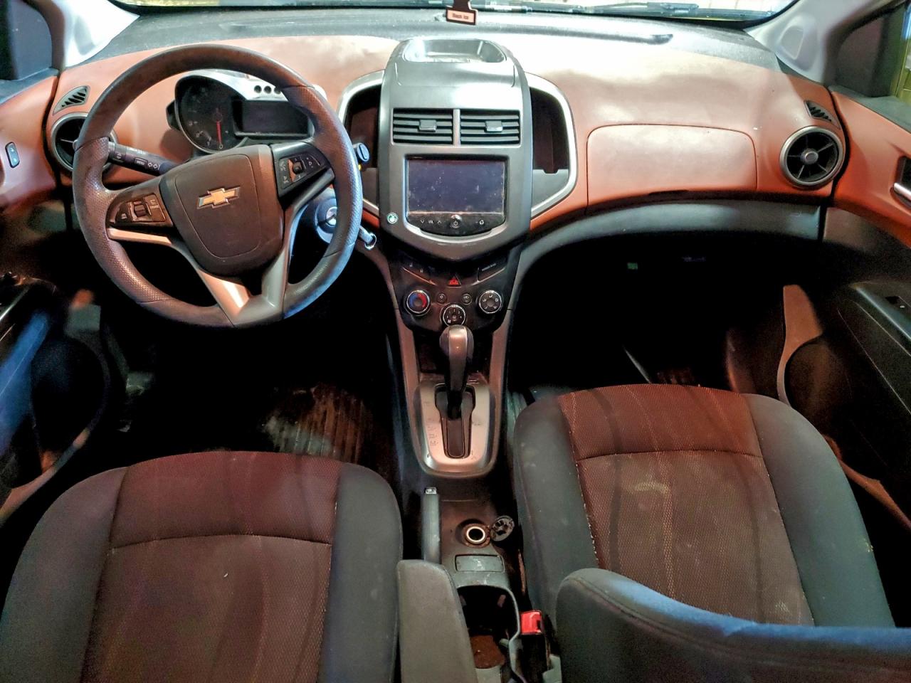 Chevrolet Sonic Lt Image 7