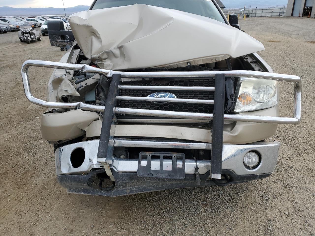 Ford F-150 Supercrew Image 11