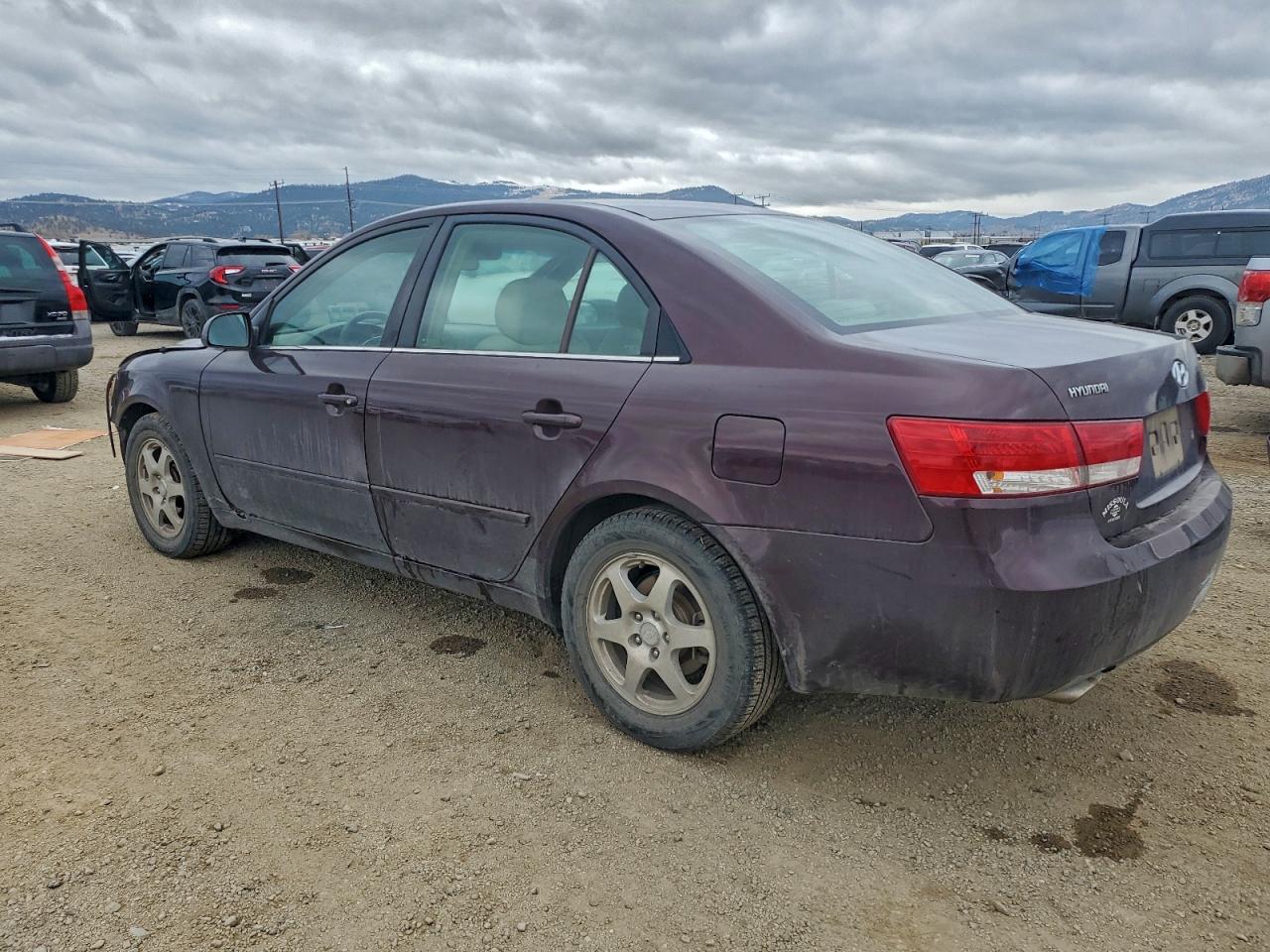 Hyundai SONATA Gls Image 3