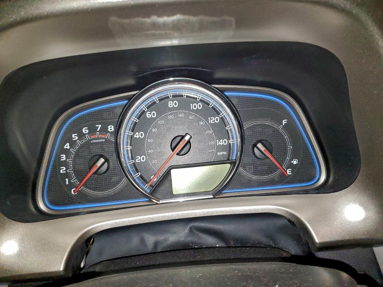 Toyota RAV4 Limited Image 5