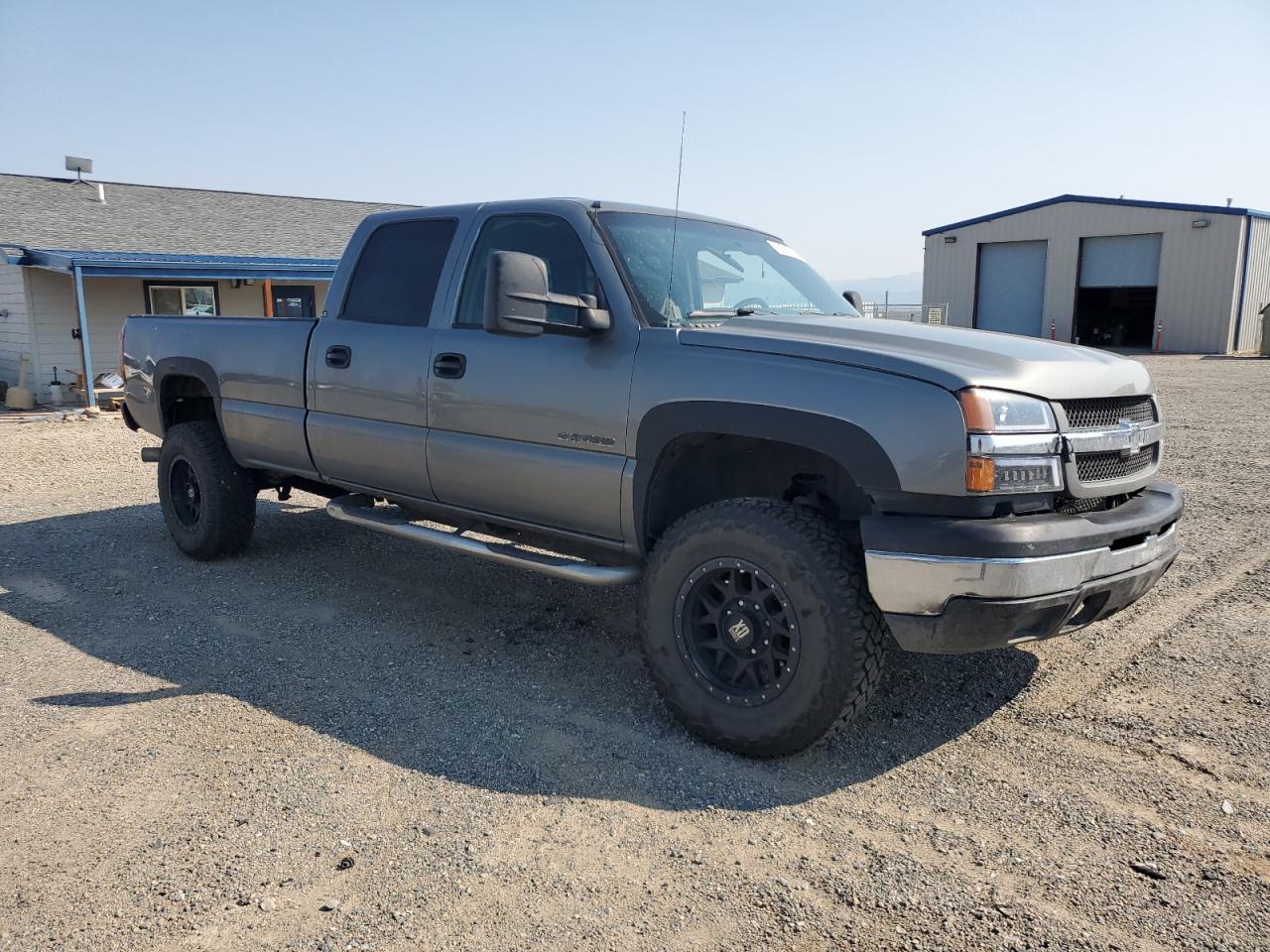 Chevrolet Silverado K3500 Image 12