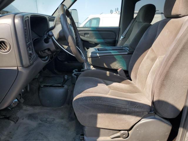 Chevrolet Silverado K3500 Image 6