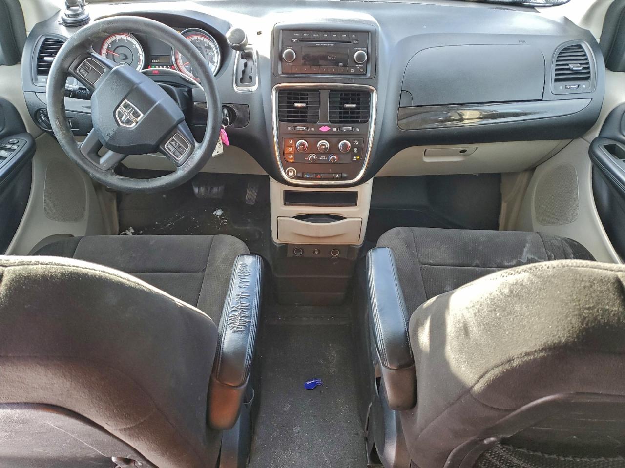 Dodge Caravan Sxt Image 11