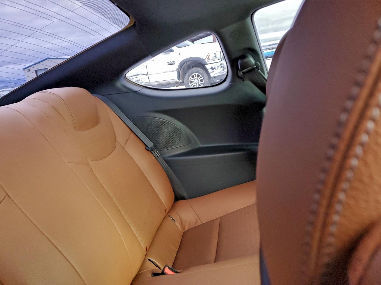 Hyundai Genesis 3.8l Image 7