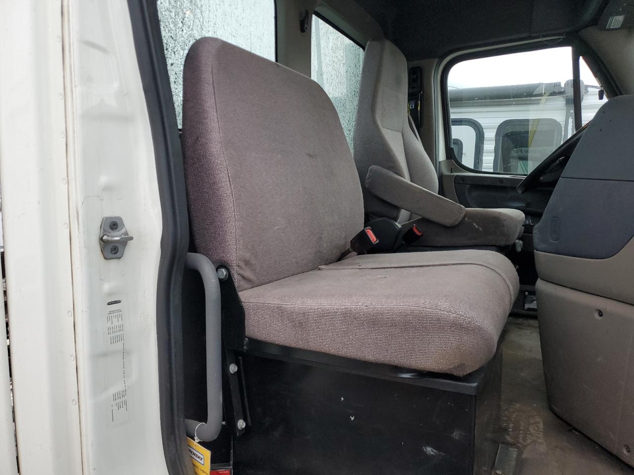 Freightliner Cascadia 1 Image 10