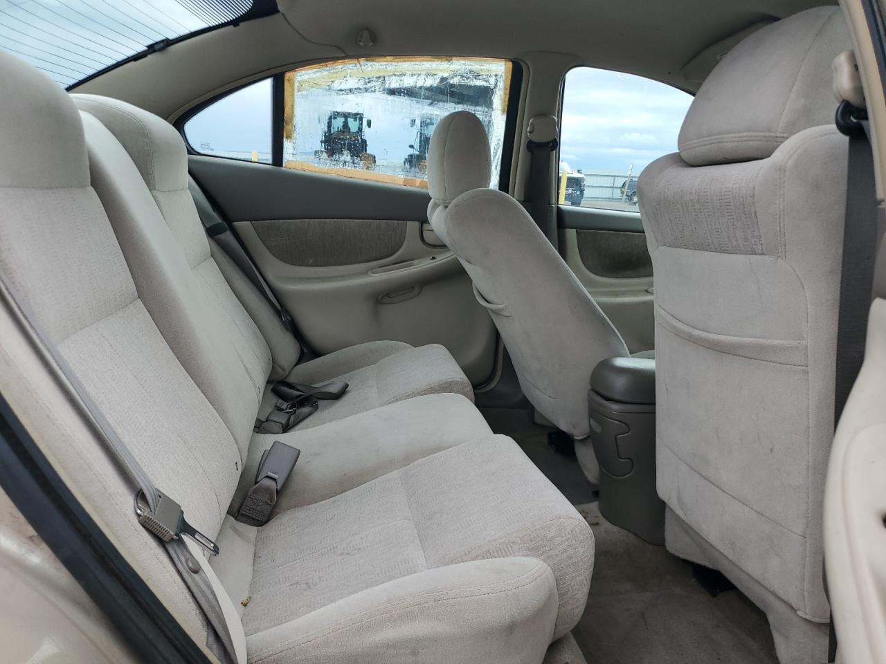 Oldsmobile Alero Gl Image 7