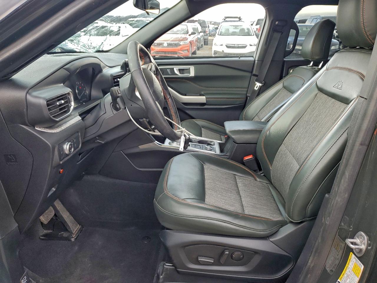 Ford Explorer Timberline Image 10