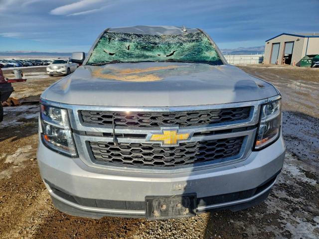 Chevrolet Suburban K1500 Ls Image 13