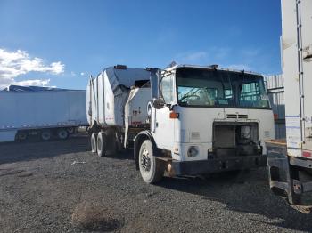  Salvage Autocar Llc Xpeditor