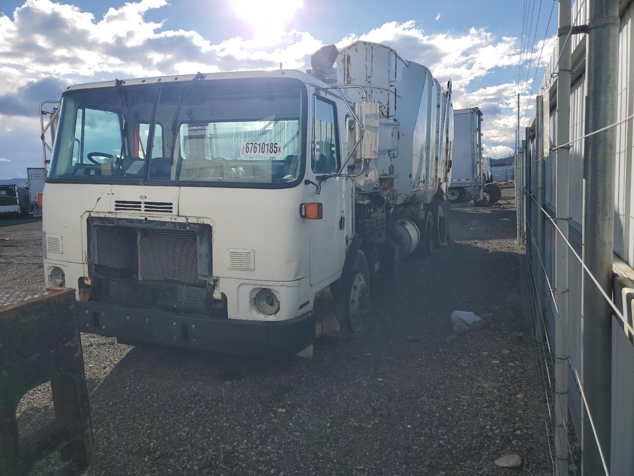 Autocar Llc Xpeditor Image 8