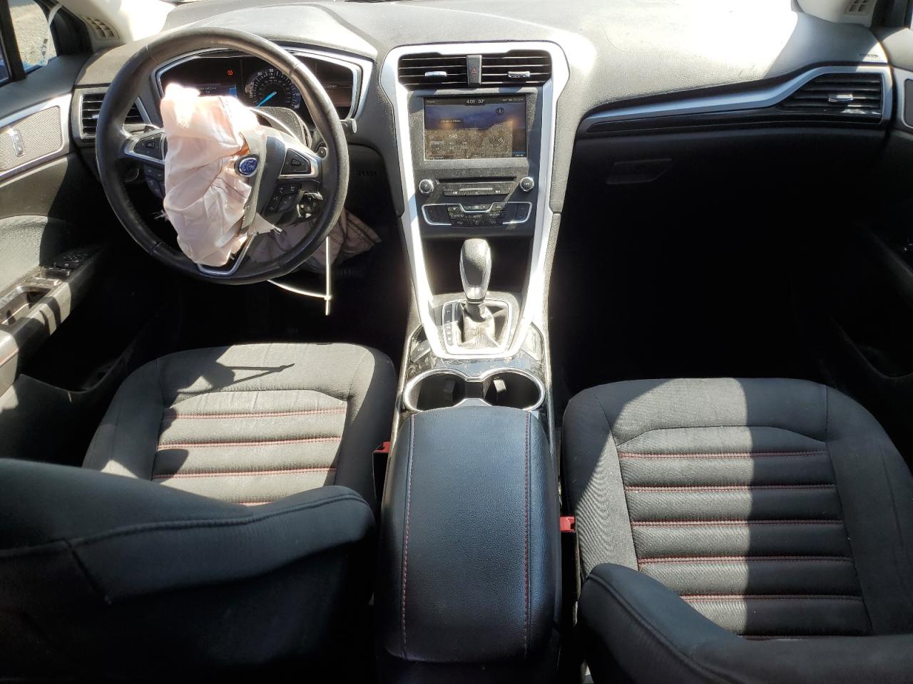 Ford Fusion Se Image 2