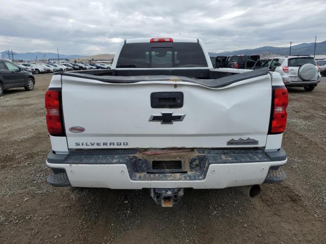 Chevrolet Silverado K3500 High Country Image 4