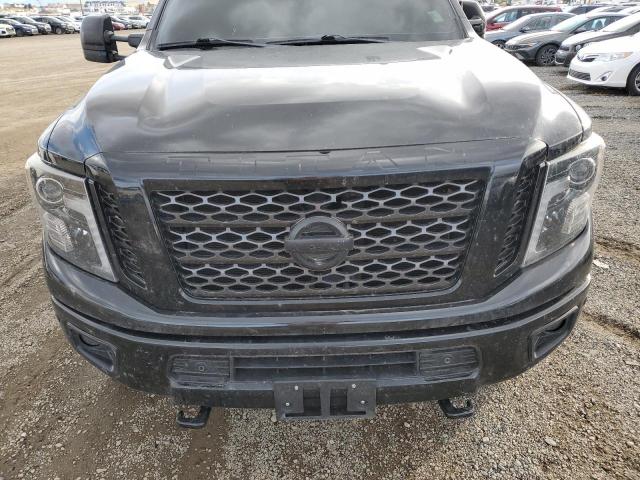 Nissan Titan Sl Image 12