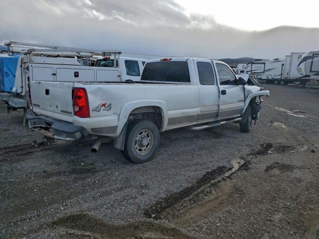 Chevrolet Silverado K2500 Heavy Duty Image 2