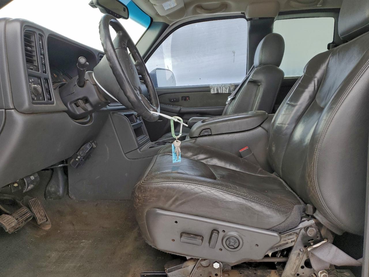 Chevrolet Silverado K2500 Heavy Duty Image 10