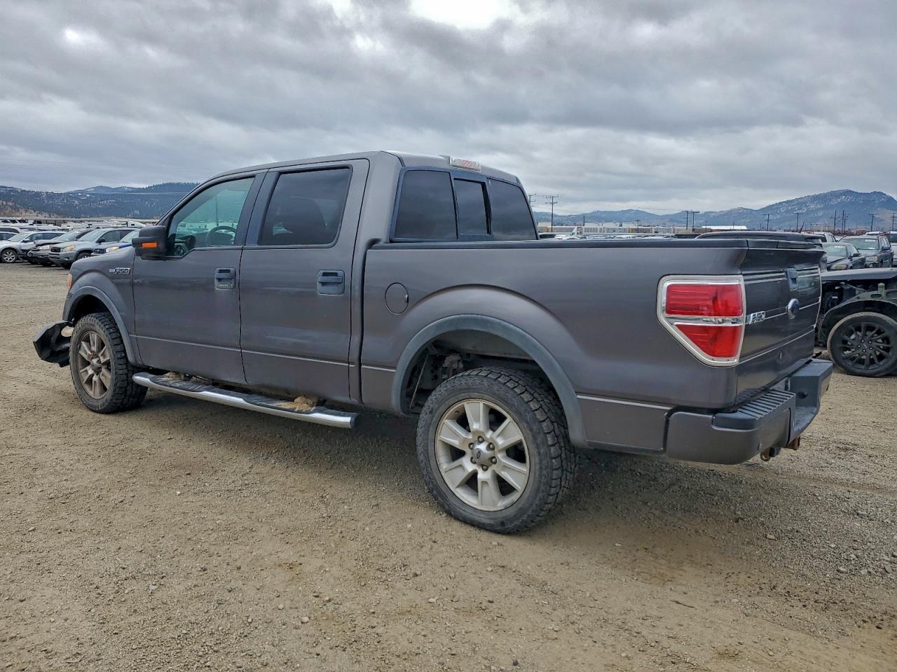 Ford F-150 Supercrew Image 11