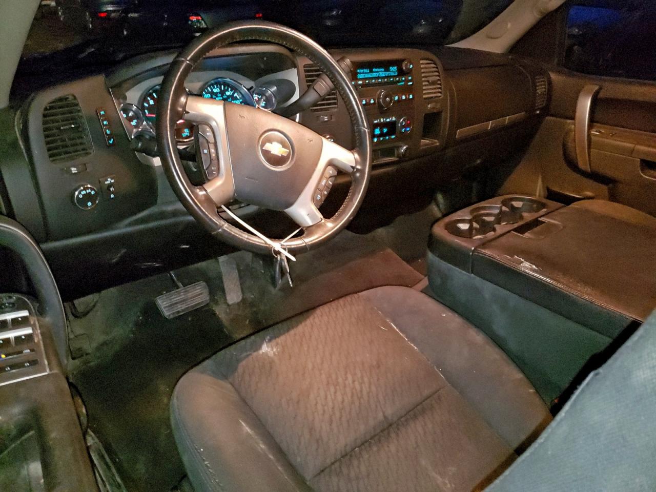 Chevrolet Silverado K1500 Lt Image 4